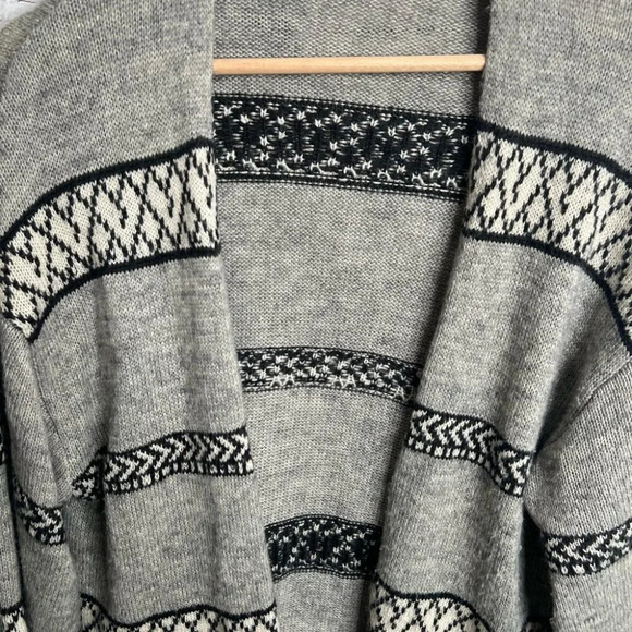 Amuse society cardigan sweater gray black size small - Picture 6 of 10